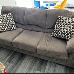 3 Person Couch 