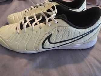 Nike Tiempo Legend 10 Academy IC