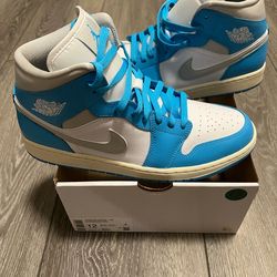 Air Jordan 1 Mid WNMS size 12 W