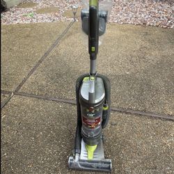 Hoover Air Lite UH72455 Upright Vacuum - Bagless - HEPA