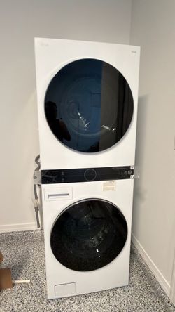 Washer and dryer combo