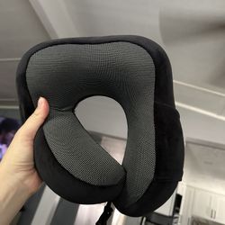 Neck Pillow Black