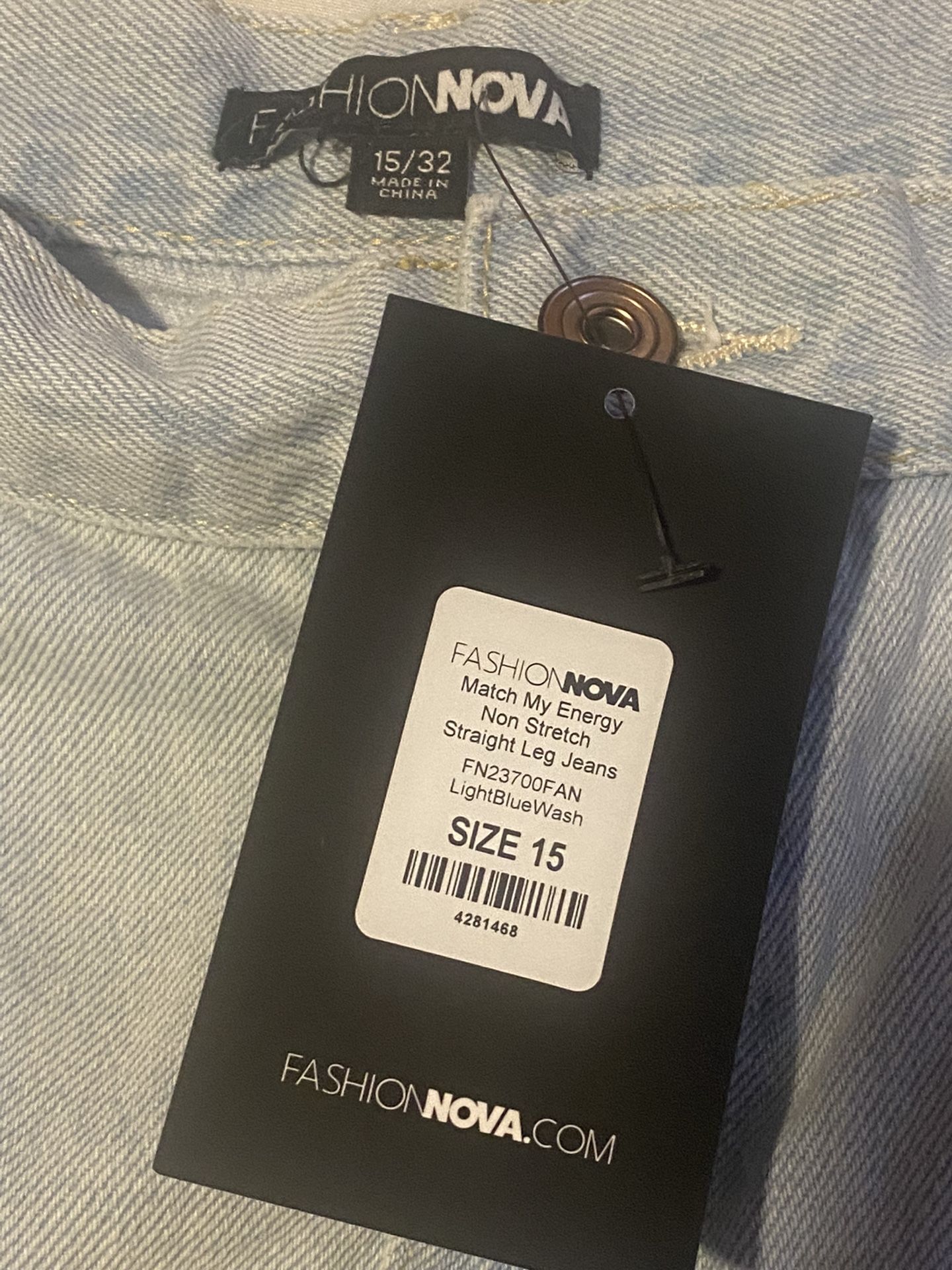 Mom Jeans (Fashion Nova)