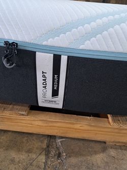 King Tempurpedic Mattress Set
