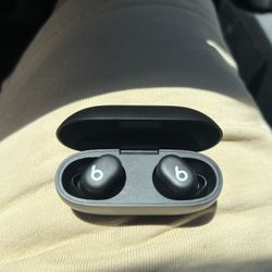 Beats Solo Buds