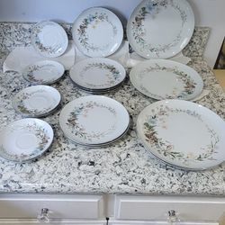Premiere Fine China Berkshire