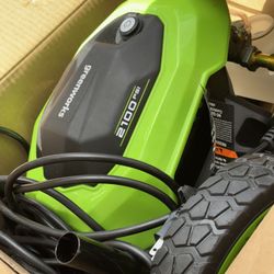 Greenworks Pressure Washer 2100 PSI 