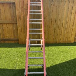 Werner 16’ Fiberglass Extension Ladder