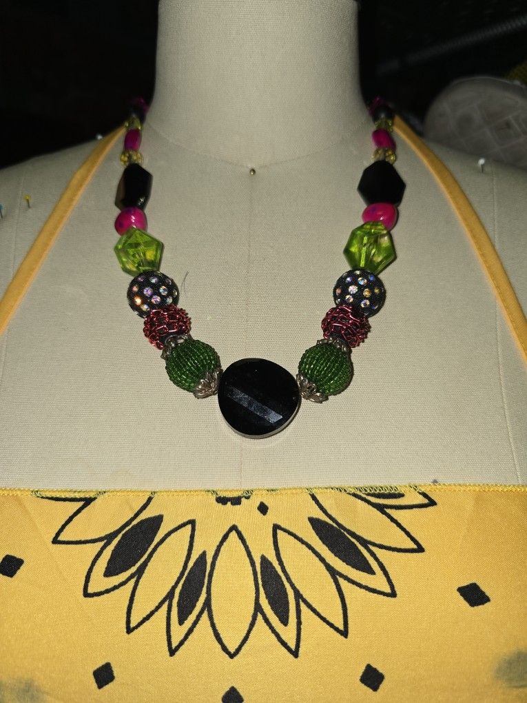 Liz Claiborne's Big Beaded Necklace 