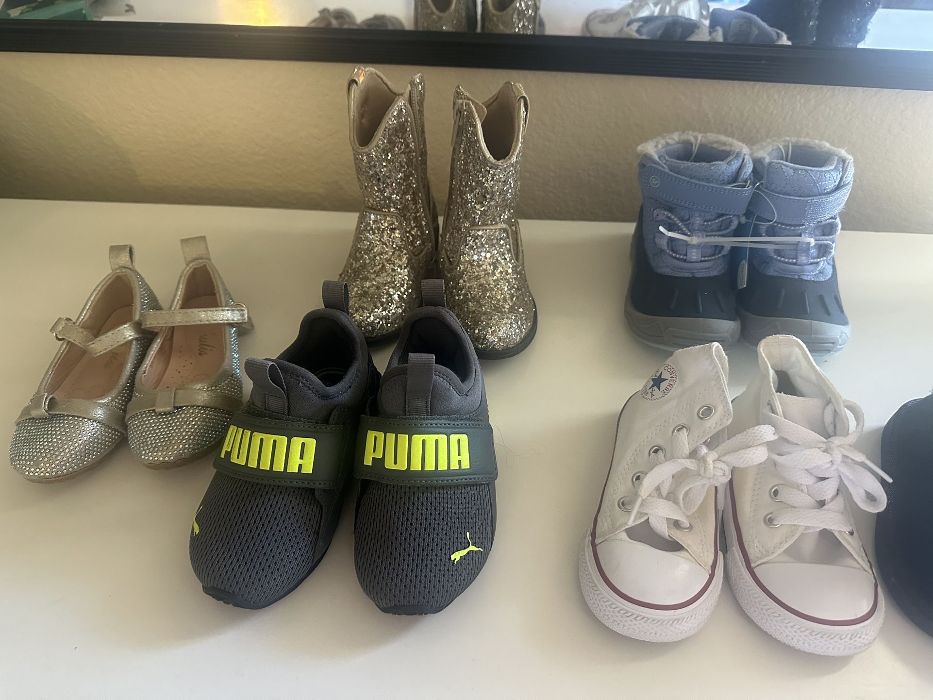 Girl’s Shoes Size 5 Toddler