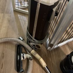 Electrolux canister vacuum