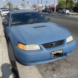 1999 Ford Mustang