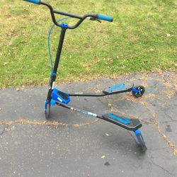 Y-Fliker Carver C3 Scooter