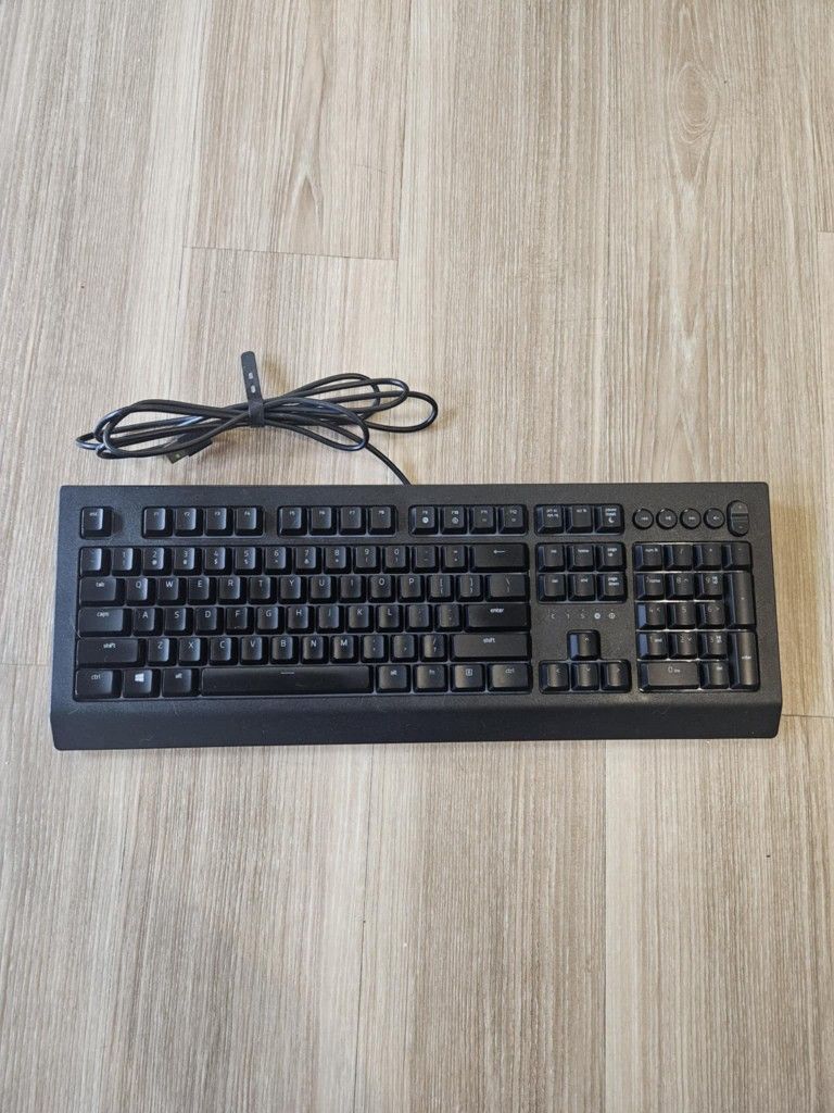 Razer Cynosa V2 Keyboard