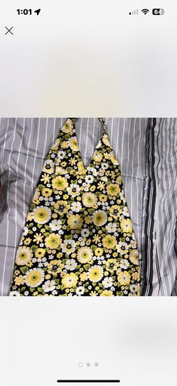 Fits all summer floral/ slightly worn/ open back
