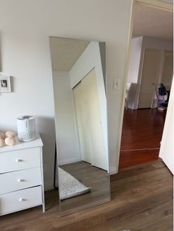 Full size mirror