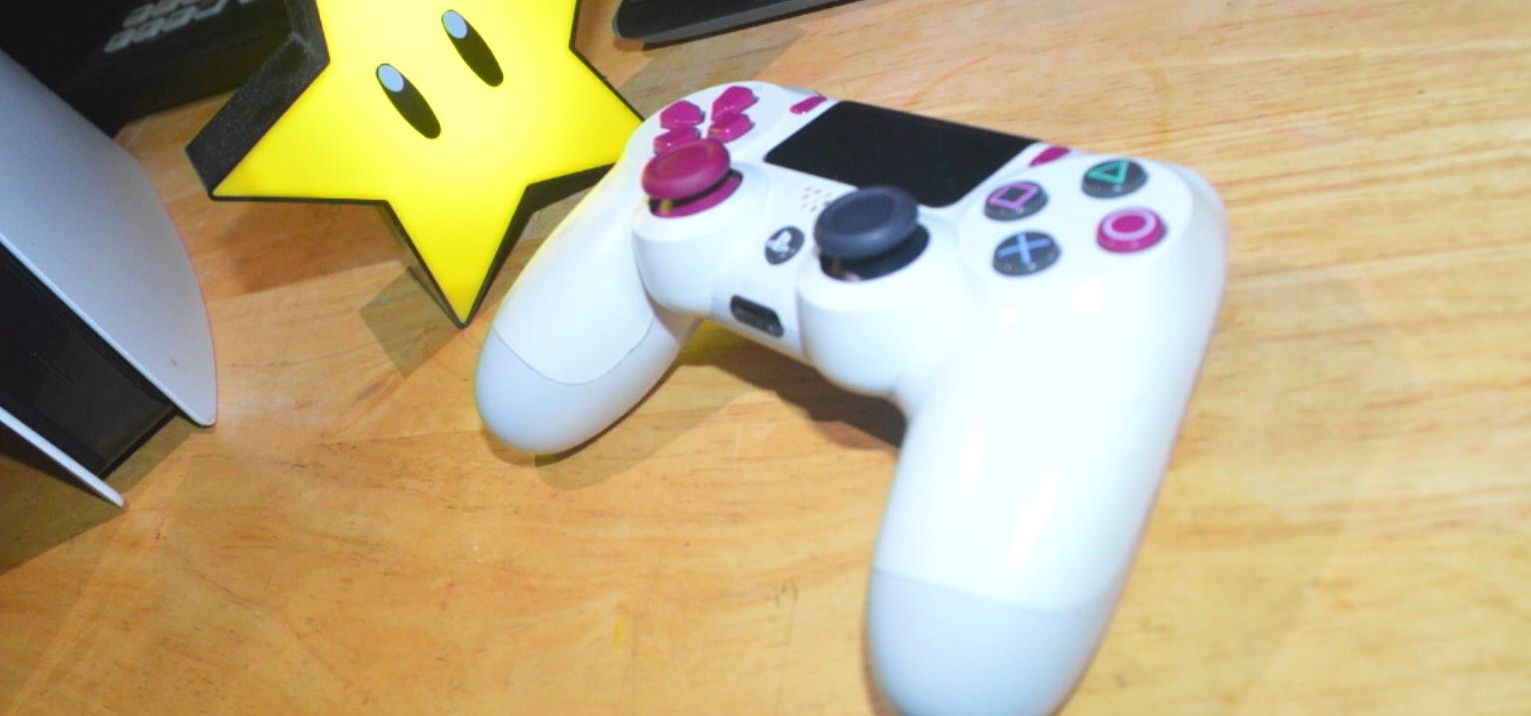 PS4 Controller 