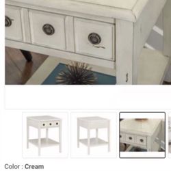Accent Table/ Side Table/ End Table 