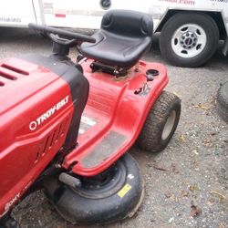 Troy-Bilt Pony 7 Speed Riding Mower