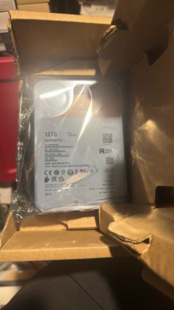 Seagate IronWolf Pro, 12 TB, Enterprise NAS Internal HDD –CMR 3.5 Inch, SATA 6 Gb/s, 7,200 RPM, 256 MB Cache for RAID Network Attached Storage (ST1200