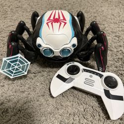 Avengers Campus Limited Edition Gwen Stacy Spider-Bot