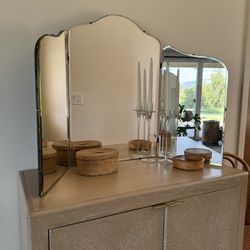 Antique Mirrors Early American Art Deco French Farmhouse English Cottage Entry Vanity Anthropologie Gleaming 
