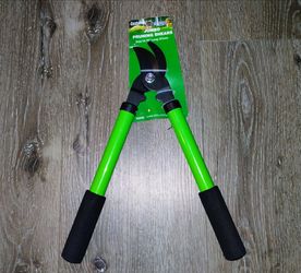 New pruning shears 14.75