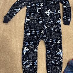 Boys Fleece Cat & Jack Onsies Pajamas Size 6-7 Blue 