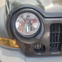 For Jeep Liberty Headlights Lamps Set 05/07