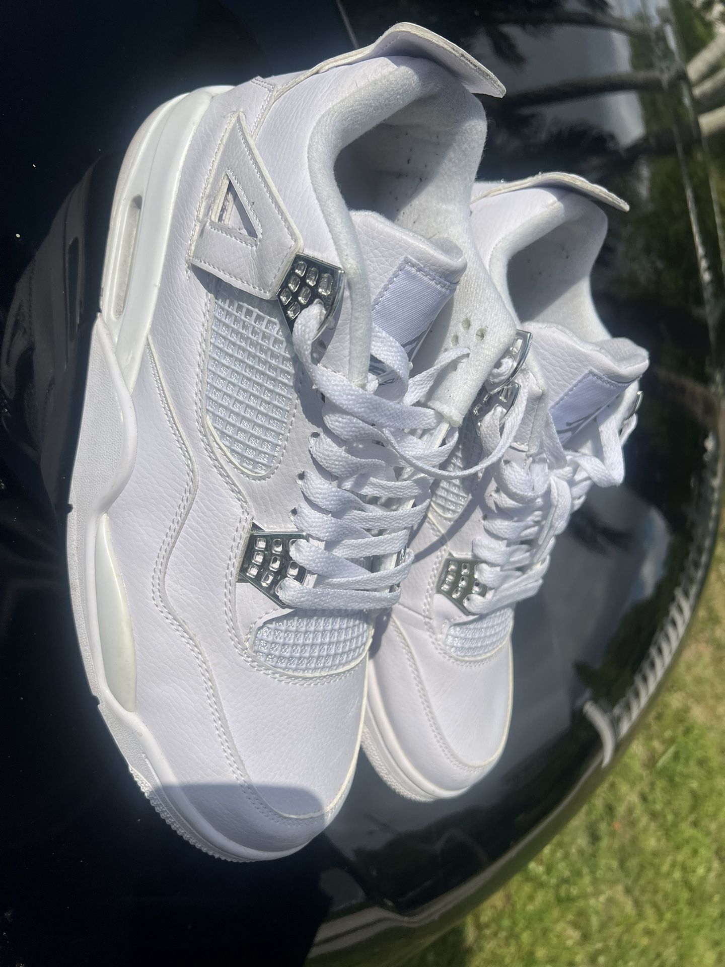 Pure Whites Jordan 4s S12