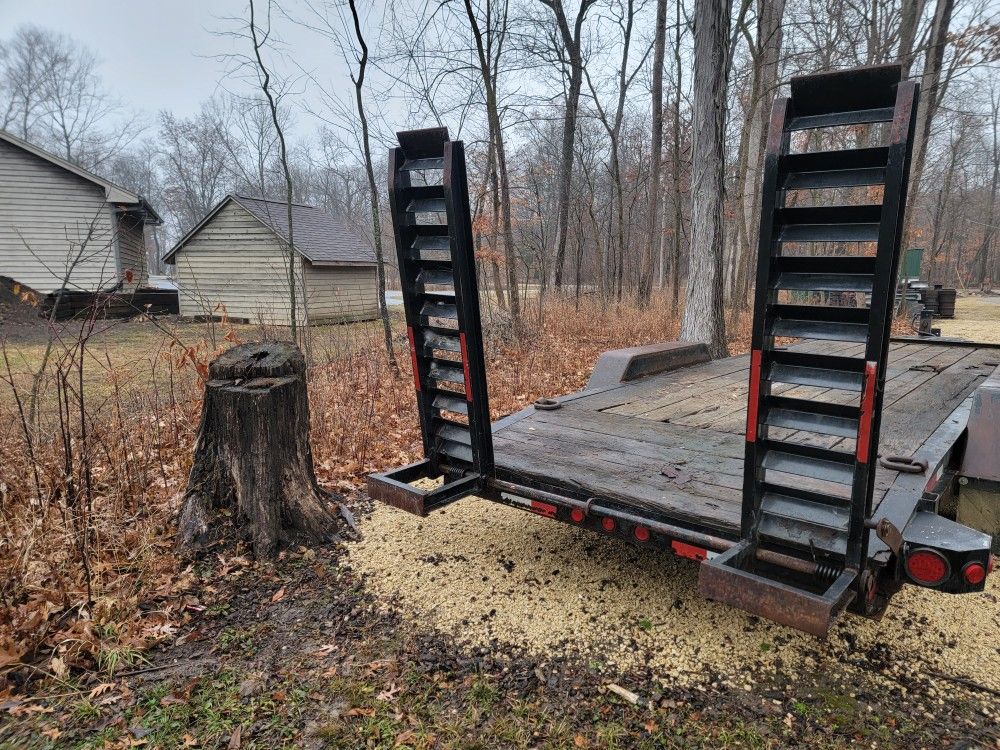 2007 Felling Equipment/Skid Steer Trailer