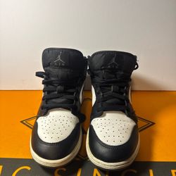Nike Air Jordan 1 Mid Black Iron Grey White DQ8423-001 GS Size 7Y