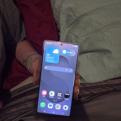 Samsung Galaxy S25 Ultra Works Great 