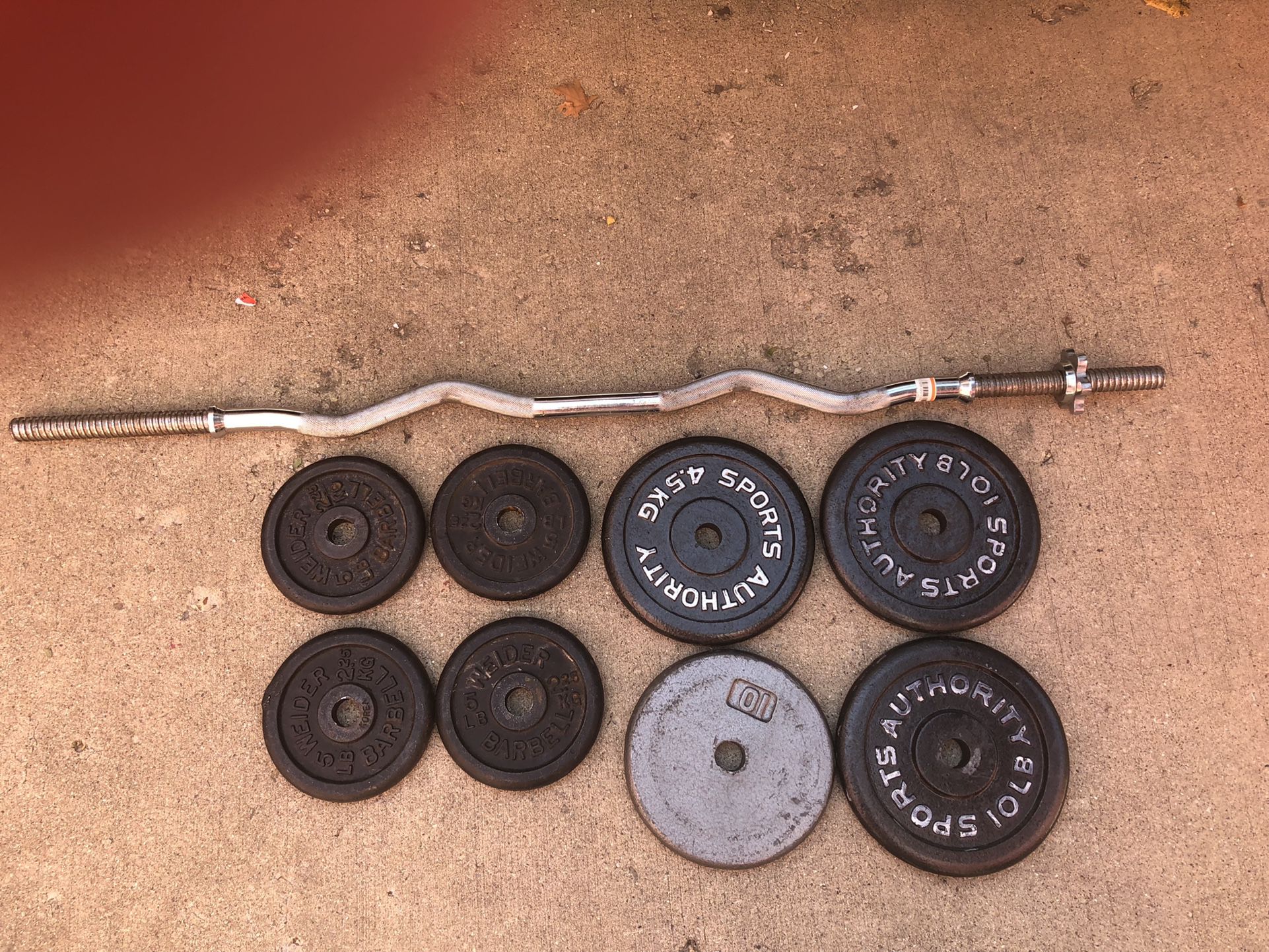 Curl Bar With 60lbs In Weight Plates 