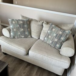 Love Seat Couch 