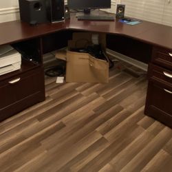 Beautiful Big Chestnut Brown Desk 