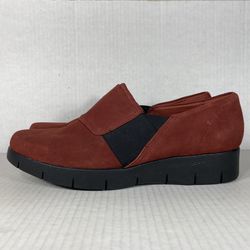 gå på indkøb festspil Gør det tungt Clarks Artisan Daelyn Monarch Size 9 Wide Womens Shoes Red Black Suede  Leather for Sale in Tempe, AZ - OfferUp