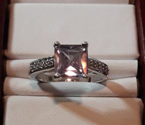 925 EP Cocktail Ring, Solitaire Princess Cut Tourmaline w (10) Round Cut White Topaz Accents. Size 8
