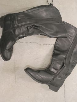 Black Knee-High Leather Riding Boots