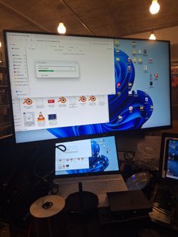 32 INCH 2021 LG MONITOR- STORAGE SALE