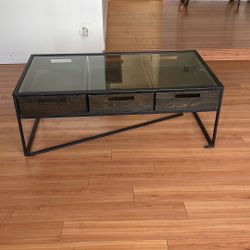Coffe Table With Drawers