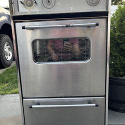 24” Magic Chef Wall Oven 