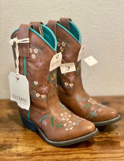 Little girls Cowboy Boots with flower embroidery