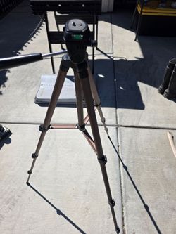 Camera tripod