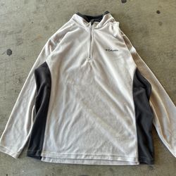 White and black Columbia quarter zip eatshirt