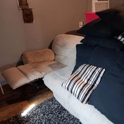 Sofa Bed’ Recliner Pillows Included 