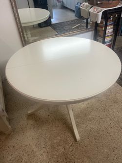 LIATORP EXTENDABLE TABLE