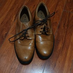 Brown dress shoes size 8
