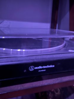 Record player turntable