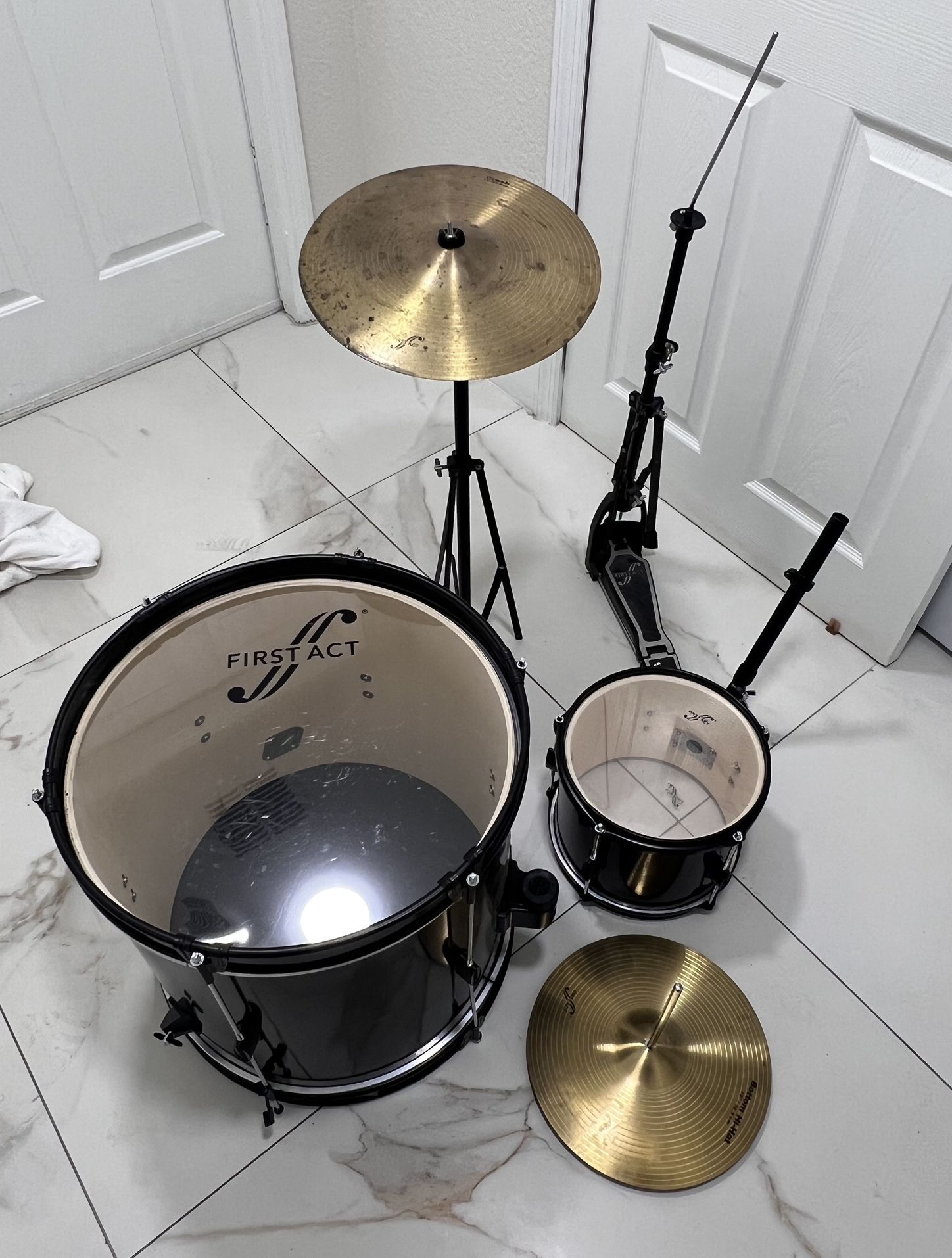 First Act Drum And Cymbals Set